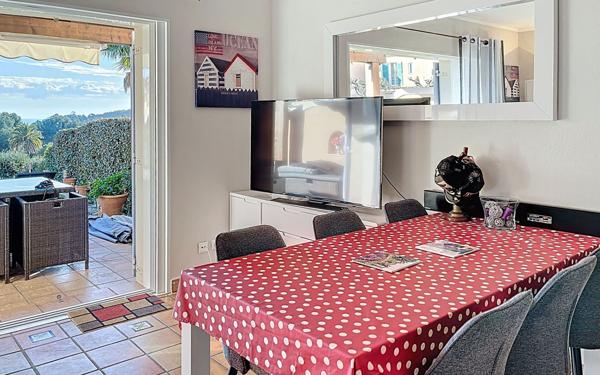 Maison à vendre    3 pièces • 51,02 m2 Saint-Raphaël