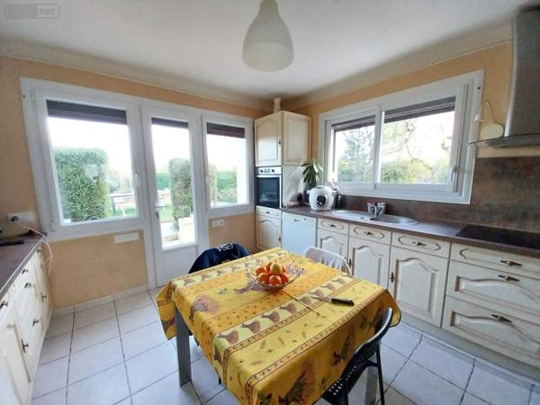 Maison à vendre à L'Hermitage en Ille-et-Vilaine (35590), ref : 030/73021   
SAINT GILLES - Centre ville
