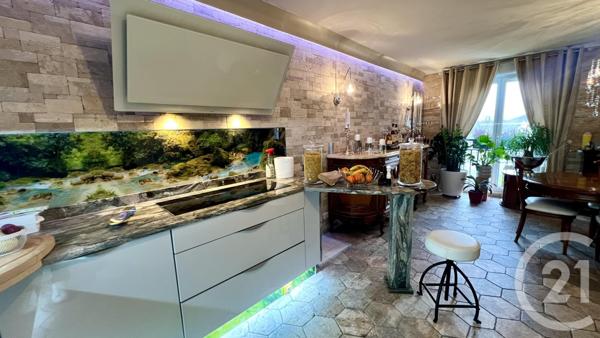 Appartement F5 à vendre  5 pièces - 102,18 m2 ST OUEN L AUMONE - 95