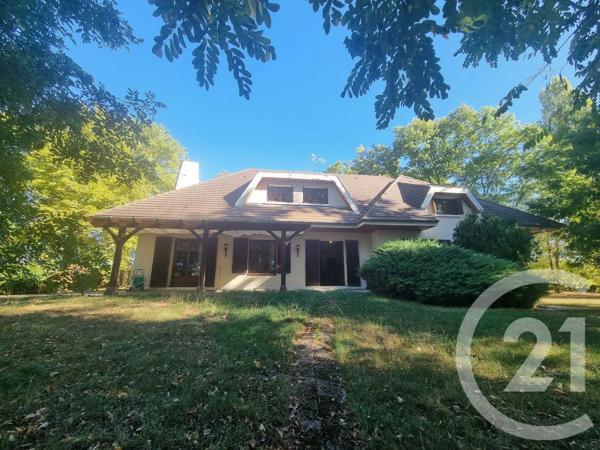 Maison à vendre  7 pièces - 234,36 m 2   LOUHANS CHATEAURENAUD  - 71