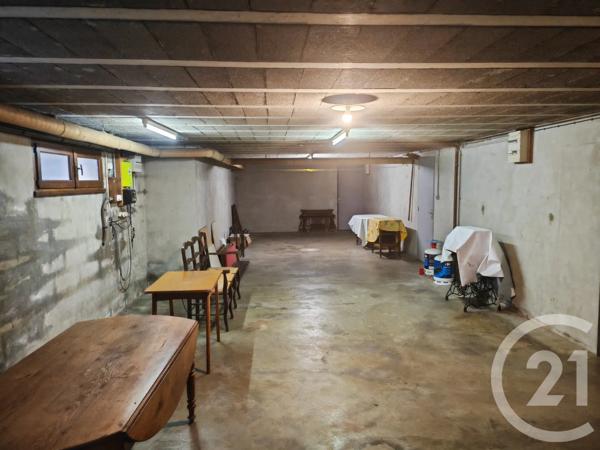 Maison à vendre  7 pièces - 234,36 m 2   LOUHANS CHATEAURENAUD  - 71