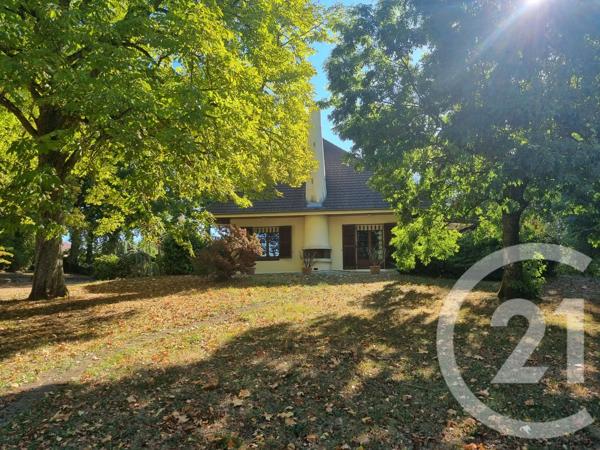 Maison à vendre  7 pièces - 234,36 m 2   LOUHANS CHATEAURENAUD  - 71