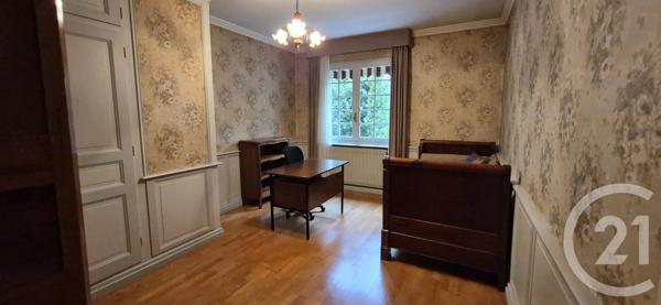 Maison à vendre  7 pièces - 234,36 m 2   LOUHANS CHATEAURENAUD  - 71