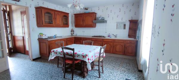 Maison à vendre 6 pièces 139 m² Nérondes