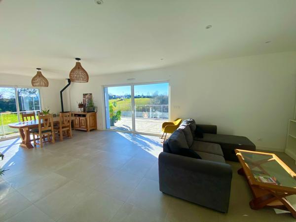 Maison contemporaine (RT2012) avec grande terrasse et vue imprenable de 6 pièces Proche de GRENADE SUR L'ADOUR (40)