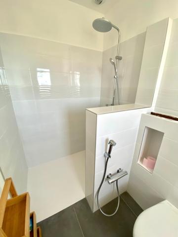 Maison contemporaine (RT2012) avec grande terrasse et vue imprenable de 6 pièces Proche de GRENADE SUR L'ADOUR (40)