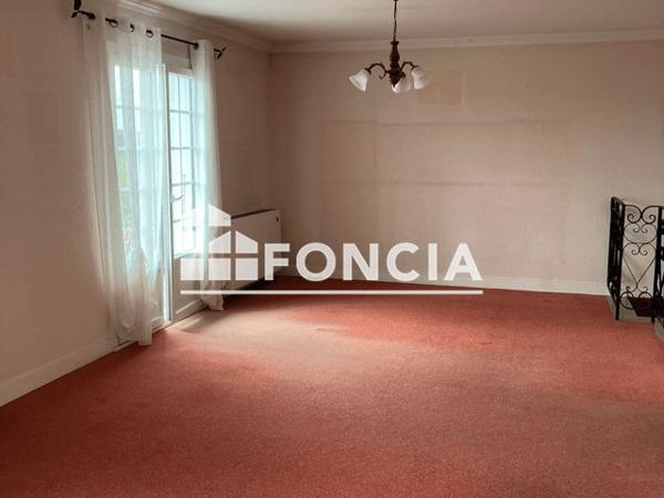 À vendre Maison 6 pièces 142.3 m² - La Rochefoucauld-en-angoumois 16110