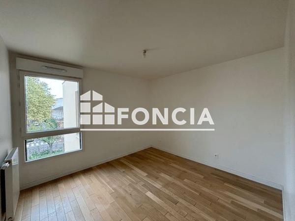 Location Appartement 2 pièces 42.47 m² - 20/24 RUE VALITON Clichy 92110