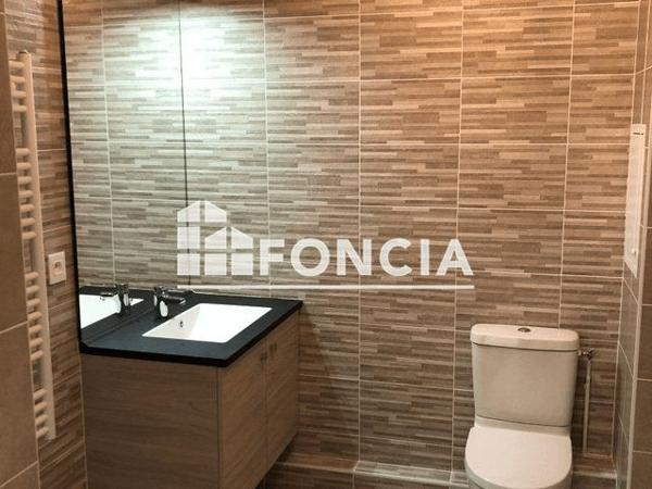 Location Appartement 2 pièces 42.47 m² - 20/24 RUE VALITON Clichy 92110