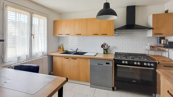 Maison Saint Marcel 7 pièce(s) 135m2