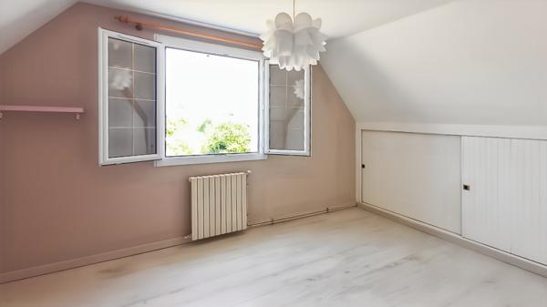 Maison Saint Marcel 7 pièce(s) 135m2