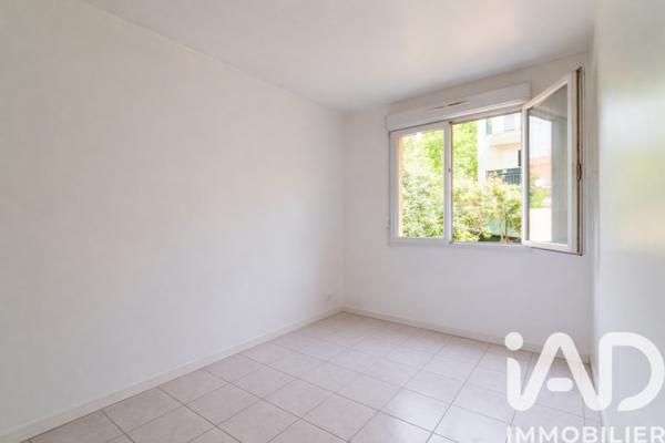 Location studio 31 m² Mantes-la-Ville