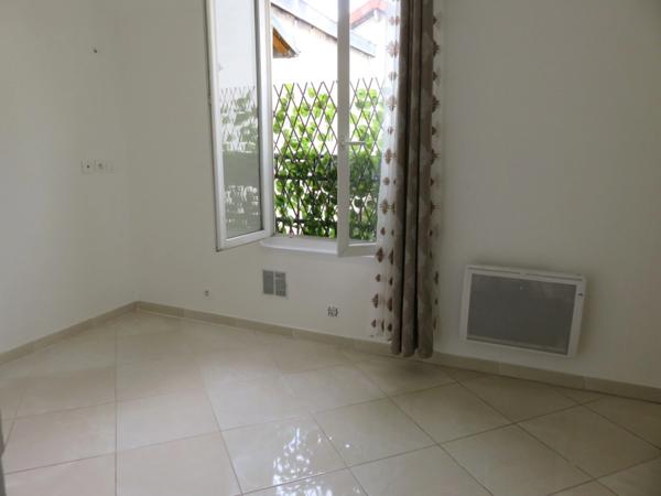 Appartement à vendre 2 pièces AUBERVILLIERS (93)