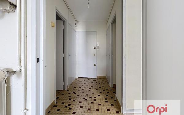 Appartement à louer    3 pièces • 61,71 m2 Montluçon