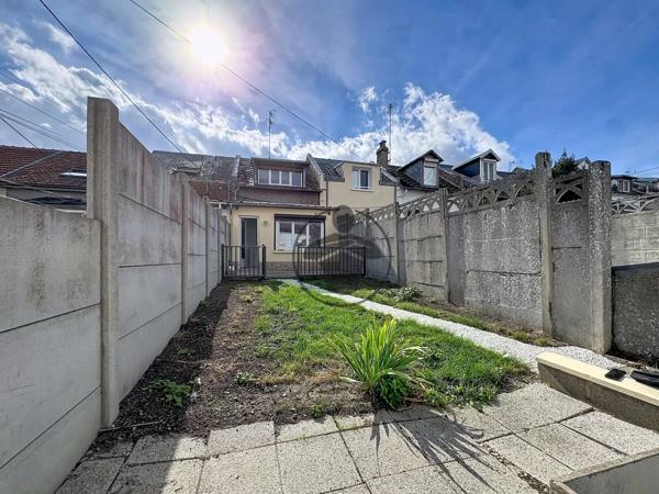 Vente                                                      Maison
                        
                     3 pièces                      67 m2                     à Saint-Quentin