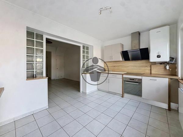 Vente                                                      Maison
                        
                     3 pièces                      67 m2                     à Saint-Quentin