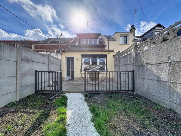 Vente                                                      Maison
                        
                     3 pièces                      67 m2                     à Saint-Quentin