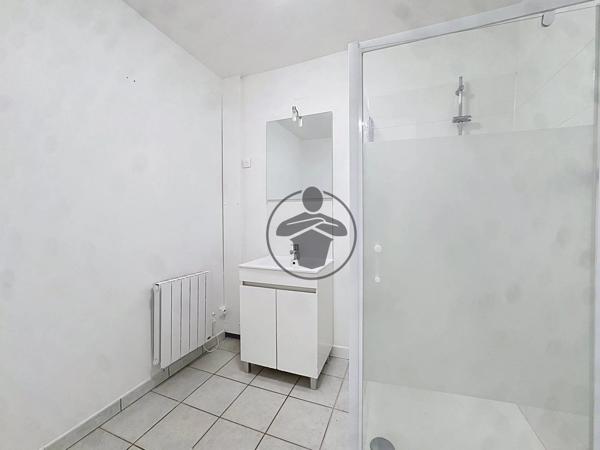 Vente                                                      Maison
                        
                     3 pièces                      67 m2                     à Saint-Quentin