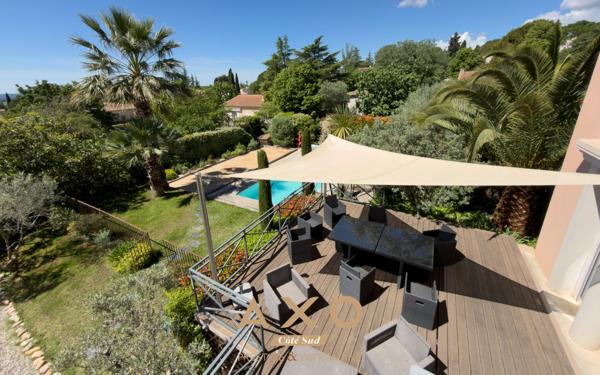 EGUILLES - MAISON - 194 m² - T6 - PISCINE - TERRAIN 1 072 m² - 1 195 000 €