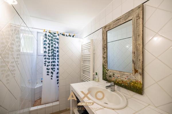 EGUILLES - MAISON - 194 m² - T6 - PISCINE - TERRAIN 1 072 m² - 1 195 000 €