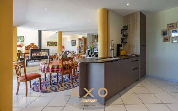 EGUILLES - MAISON - 194 m² - T6 - PISCINE - TERRAIN 1 072 m² - 1 195 000 €