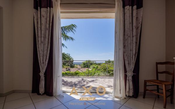 EGUILLES - MAISON - 194 m² - T6 - PISCINE - TERRAIN 1 072 m² - 1 195 000 €