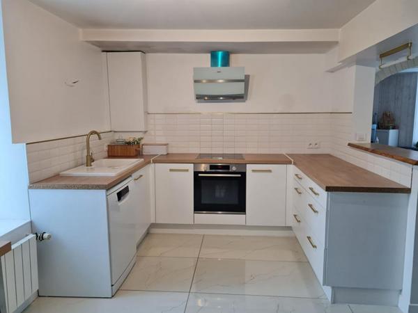 Maison 6 pièces 4 chambres environ 151m²