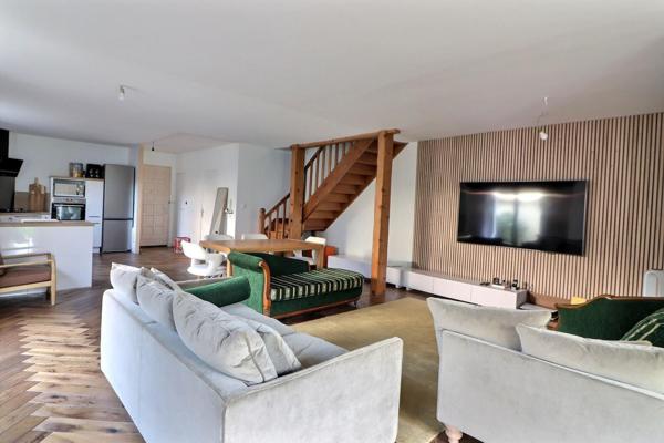 Appartement Rez de jardin Saint Priest Village 5 pièces 145 m2 terrasse jardin