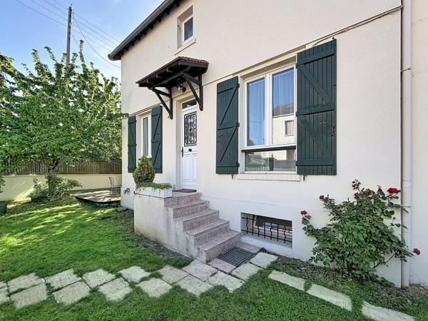 Maison 3 chambres, 15 min gare,  parking, DPE D