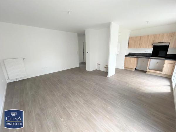 Appartement à louer 3 pièces 59.72m² Creil (60100)