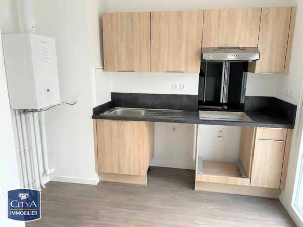 Appartement à louer 3 pièces 59.72m² Creil (60100)
