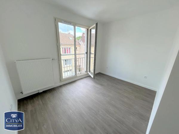 Appartement à louer 3 pièces 59.72m² Creil (60100)