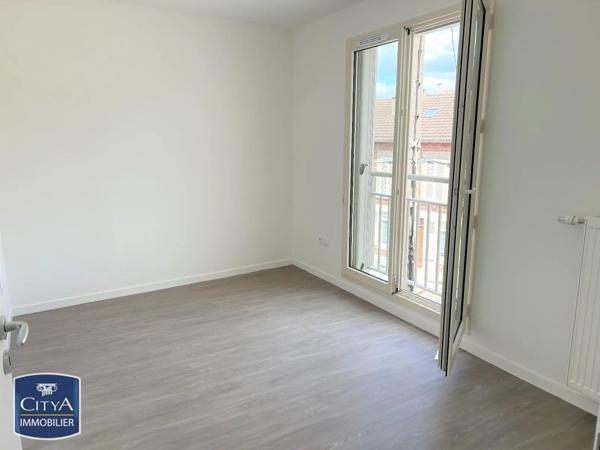 Appartement à louer 3 pièces 59.72m² Creil (60100)