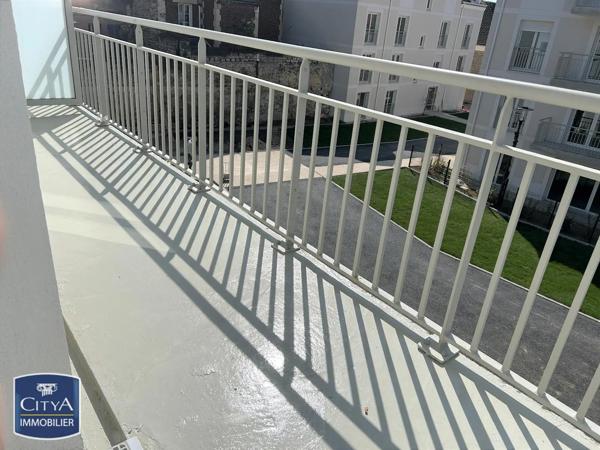 Appartement à louer 3 pièces 59.72m² Creil (60100)