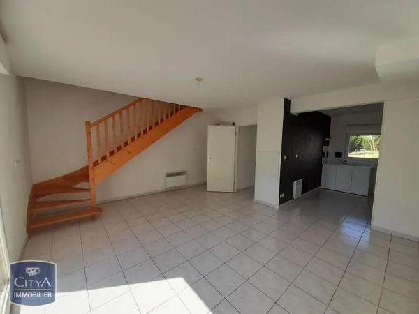 Maison à louer 3 pièces 66.34m² Nersac (16440)