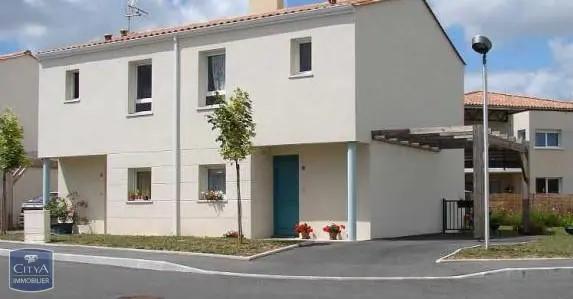 Maison à louer 3 pièces 66.34m² Nersac (16440)