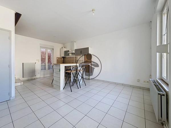 Location                                                      Maison
                        
                     3 pièces                      46 m2                     à Saint-Quentin