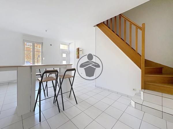 Location                                                      Maison
                        
                     3 pièces                      46 m2                     à Saint-Quentin