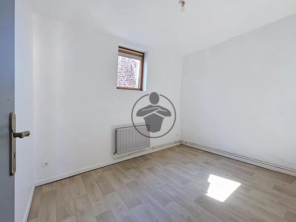 Location                                                      Maison
                        
                     3 pièces                      46 m2                     à Saint-Quentin