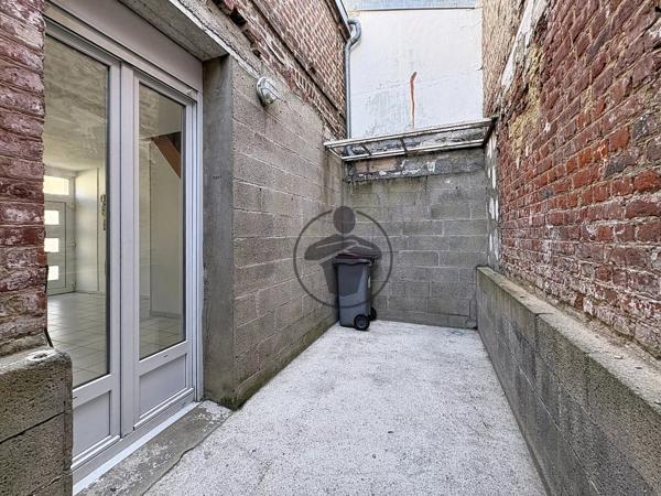 Location                                                      Maison
                        
                     3 pièces                      46 m2                     à Saint-Quentin