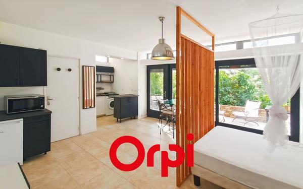 Maison à louer    1 pièce • 27,72 m2 Bandol