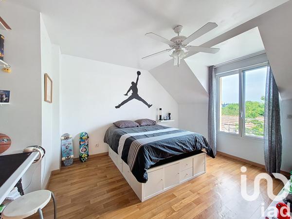 Maison à vendre 8 pièces 175 m² Les Clayes-sous-Bois