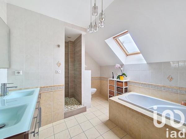 Maison à vendre 8 pièces 175 m² Les Clayes-sous-Bois