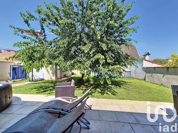 Maison à vendre 8 pièces 175 m² Les Clayes-sous-Bois