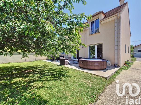Maison à vendre 8 pièces 175 m² Les Clayes-sous-Bois