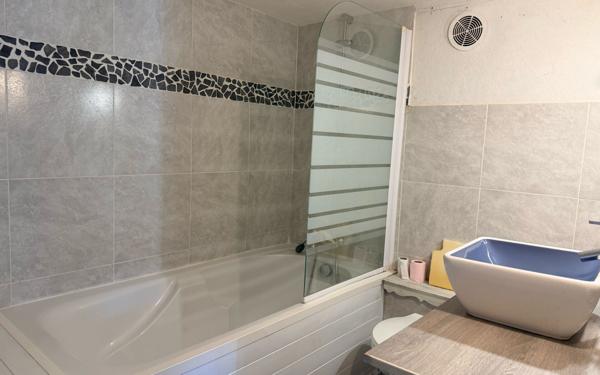 Maison à vendre    3 pièces • 108 m2 Saint-Brice-sur-Vienne