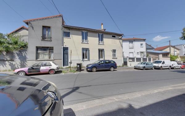 Immeuble à vendre    4 pièces • 68 m2 Montreuil