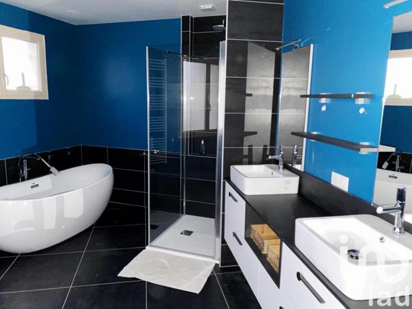 House for sale 5 rooms 145 m² Cheny