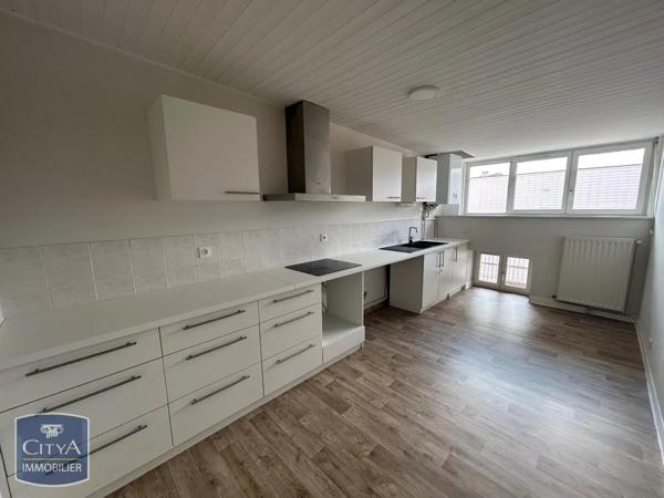 Appartement à louer 5 pièces 135.39m² Saint-Étienne (42000)