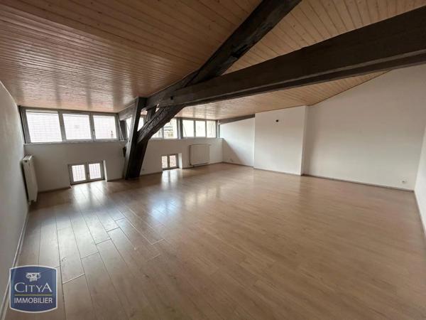 Appartement à louer 5 pièces 135.39m² Saint-Étienne (42000)